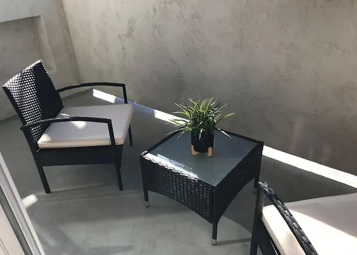 4048 Stylish Condo In Hillcrest Mission Hills